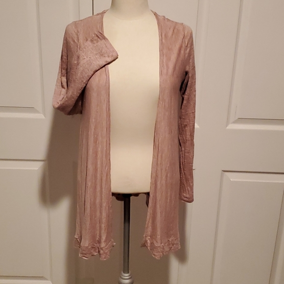 Tahari Sweaters - 💞Tahari slub knit cardigan